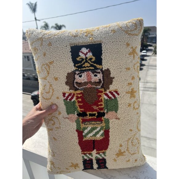 Peking Handicraft Holiday Magic Nutcracker gold wool hook pillow velvet 14x20" - Picture 4 of 9